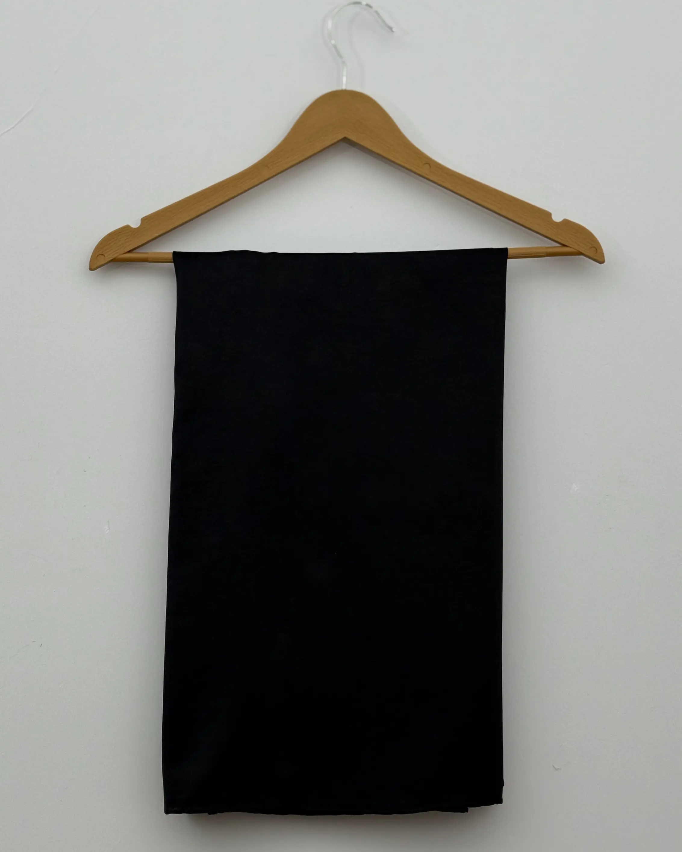 روسری ساتن مشکی